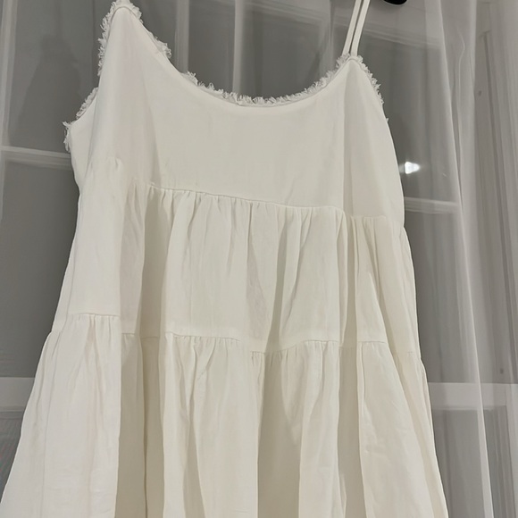 TALULAH White Tiered Dress - Picture 2 of 6